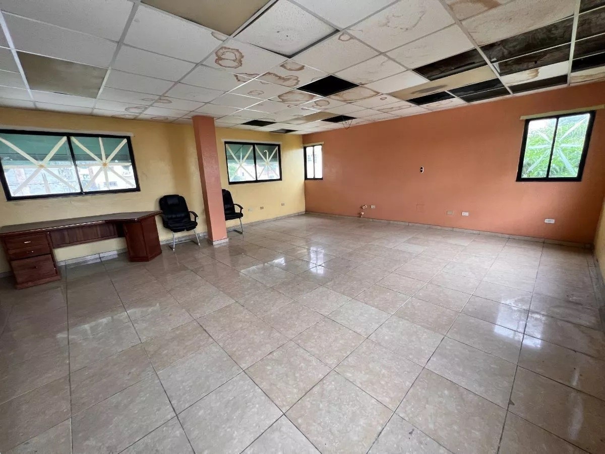 oficinas y locales comerciales - laza-Edificio comercial para oficinas de 4 niveles 678.28 m2 6