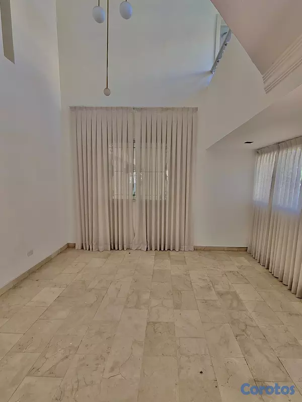 casas - casa en alquiler a unos pasos del hotel de dos niveles ❤️US 3,300 4
