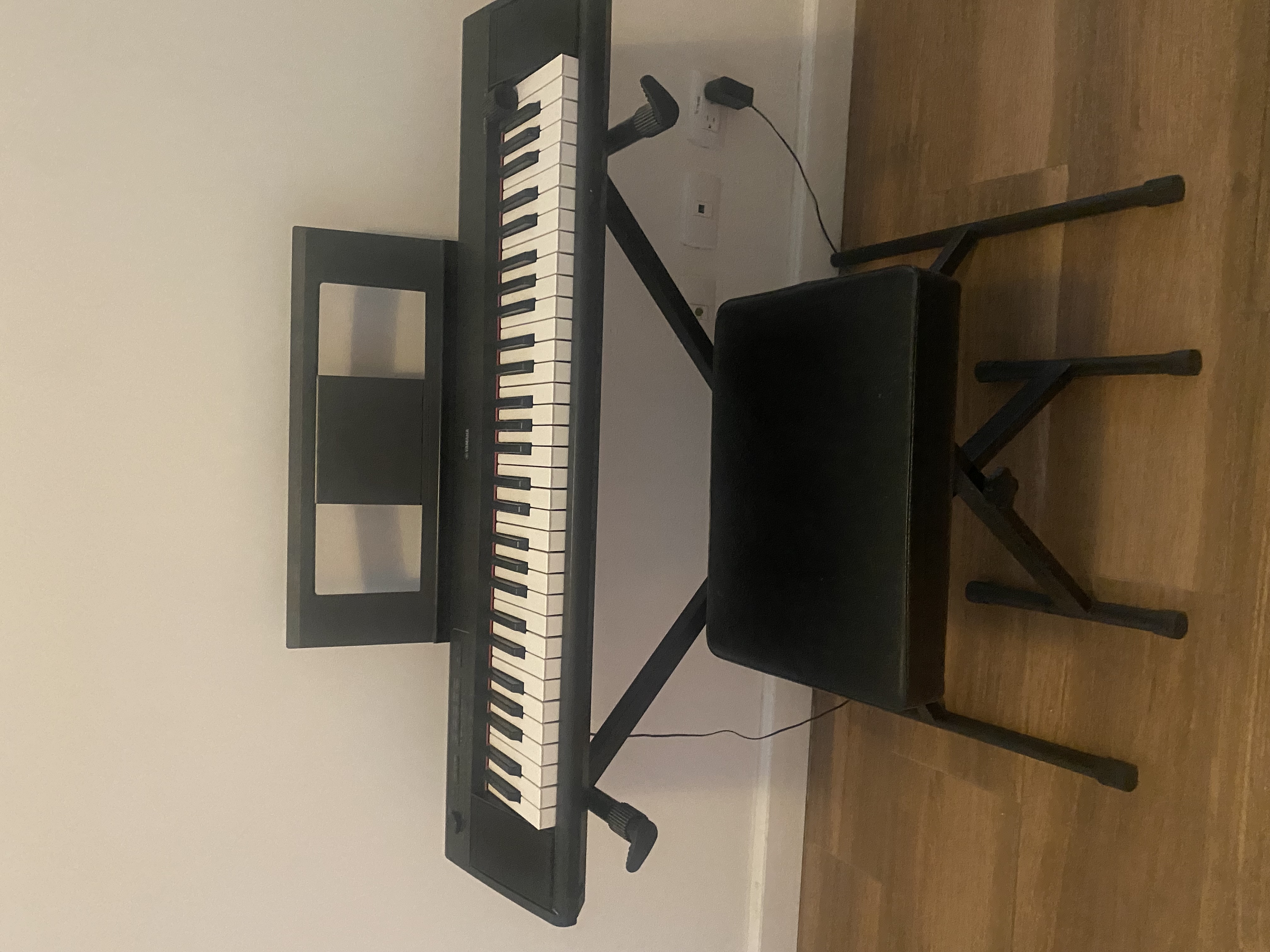 instrumentos musicales - Piano y butaca  1