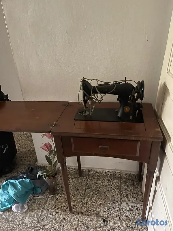 muebles y colchones - Maquina de coser 2