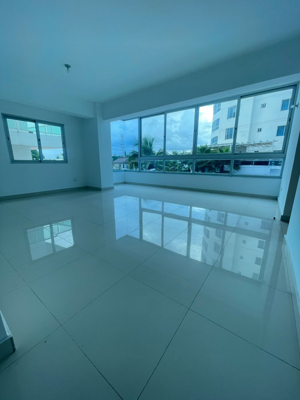 apartamentos - Apartamento de 3 Habitaciones en alquiler en Renacimiento 0