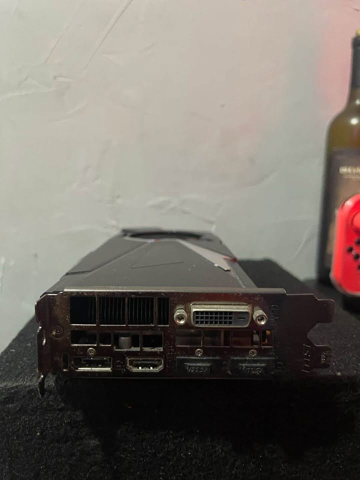 computadoras y laptops - GeForce GTX 1070 GAMING X 8G  0