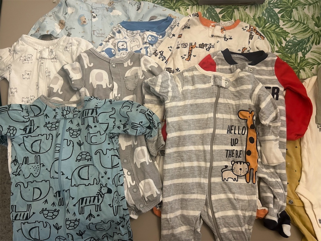 ropa y zapatos - Pijamas y ropa de bebe 1
