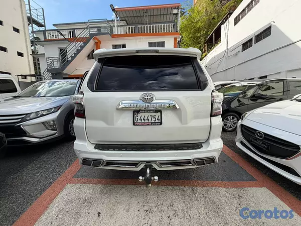 jeepetas y camionetas - Toyota 4Runner SR5 2014 6