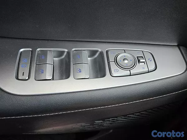 jeepetas y camionetas - HYUNDAI PALISADE 2019 NEGRO GASOLINA 7