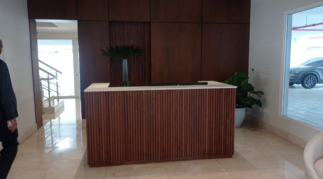 apartamentos - Vendo apto de 1 hab mas estudio. 86M2. Serrallés 5