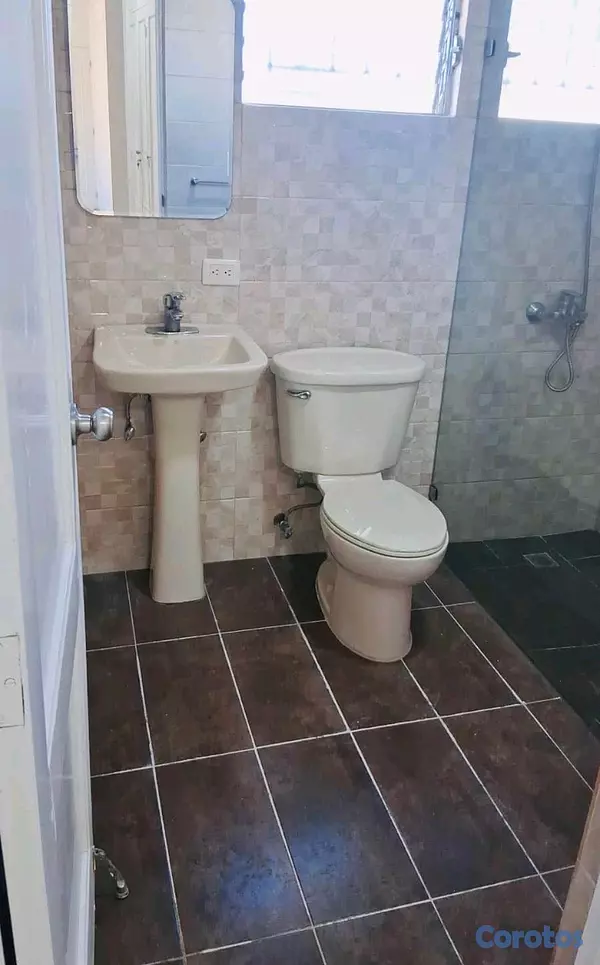 apartamentos - Venta de Apartamento en Las Praderas 2do piso 5