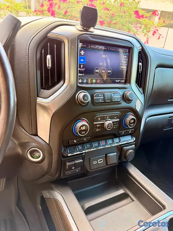 jeepetas y camionetas - Chevrolet Silverado RST DURAMAX 2020 12
