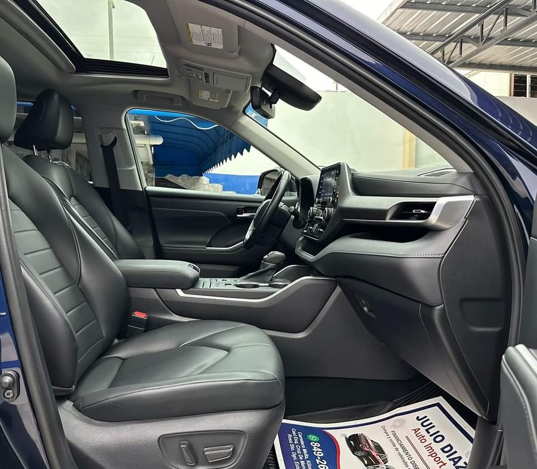 carros - 2021 Toyota Highlander XLE 4x4 Clean Carfax, recién importada!!! 5