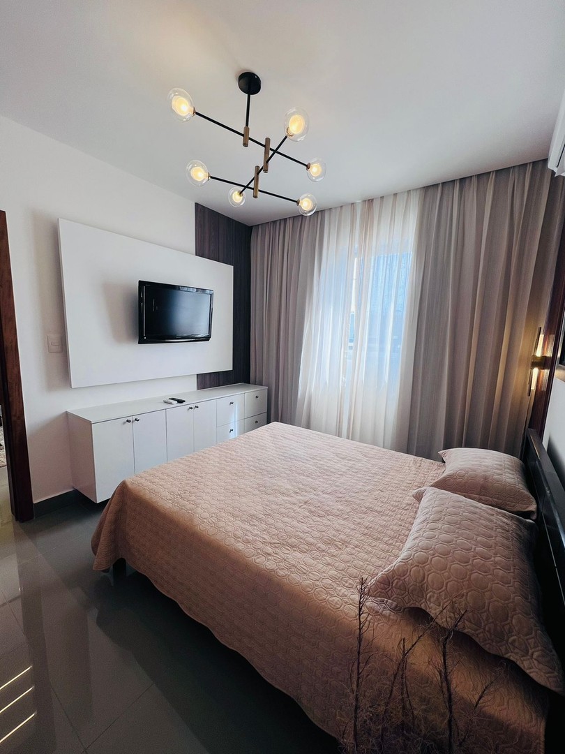 apartamentos - Alquilo apartamento en Evaristo morales. Torre Altamar VII,
 Piso 8
 US$1,100. 3