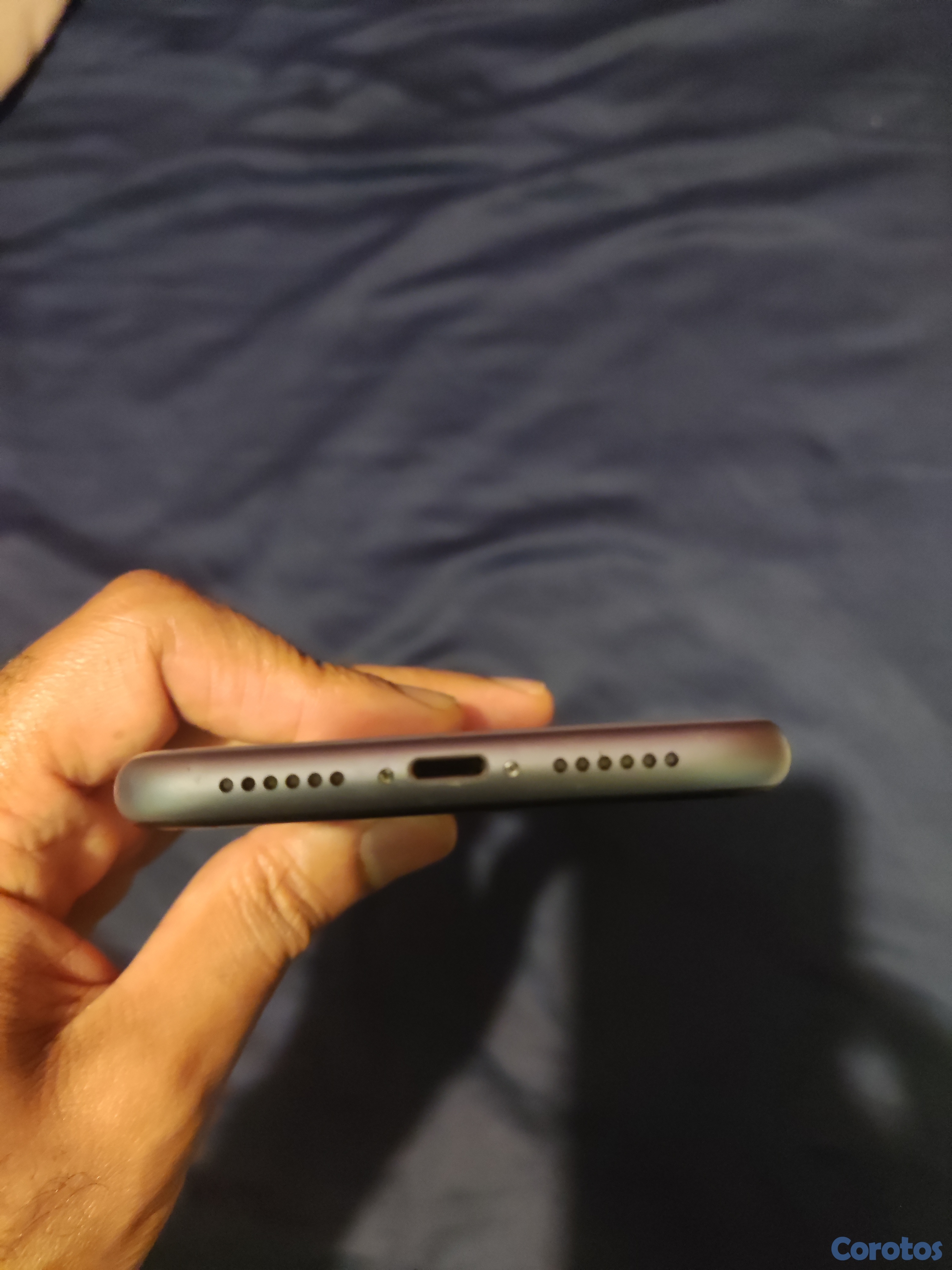 celulares y tabletas - iPhone 11 Normal Morado 256GB Chip Físico y eSIM. 7,899 7