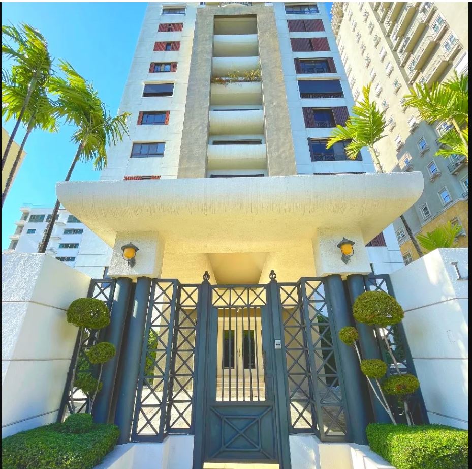 apartamentos - Apartamento Clasico Av. Anacaona 500m2