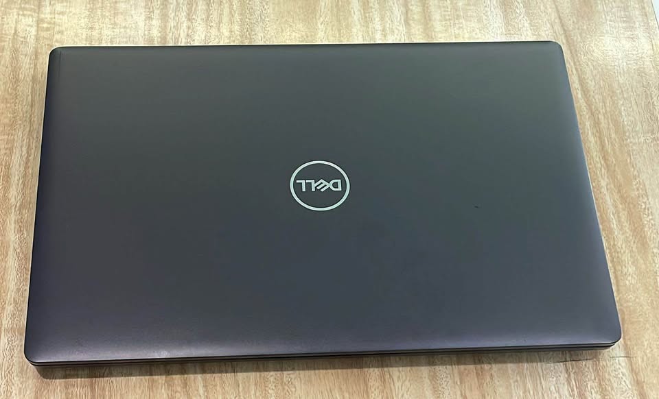computadoras y laptops - Dell Latitude 5400 Intel core i7 8va Generación 2