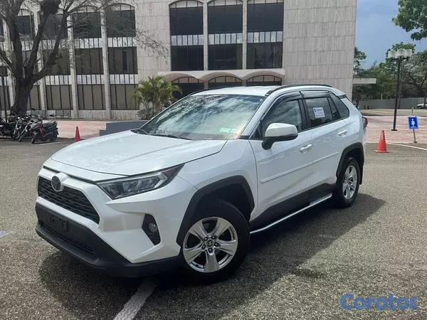 jeepetas y camionetas - Toyota RAV4 XLE 2021
 2