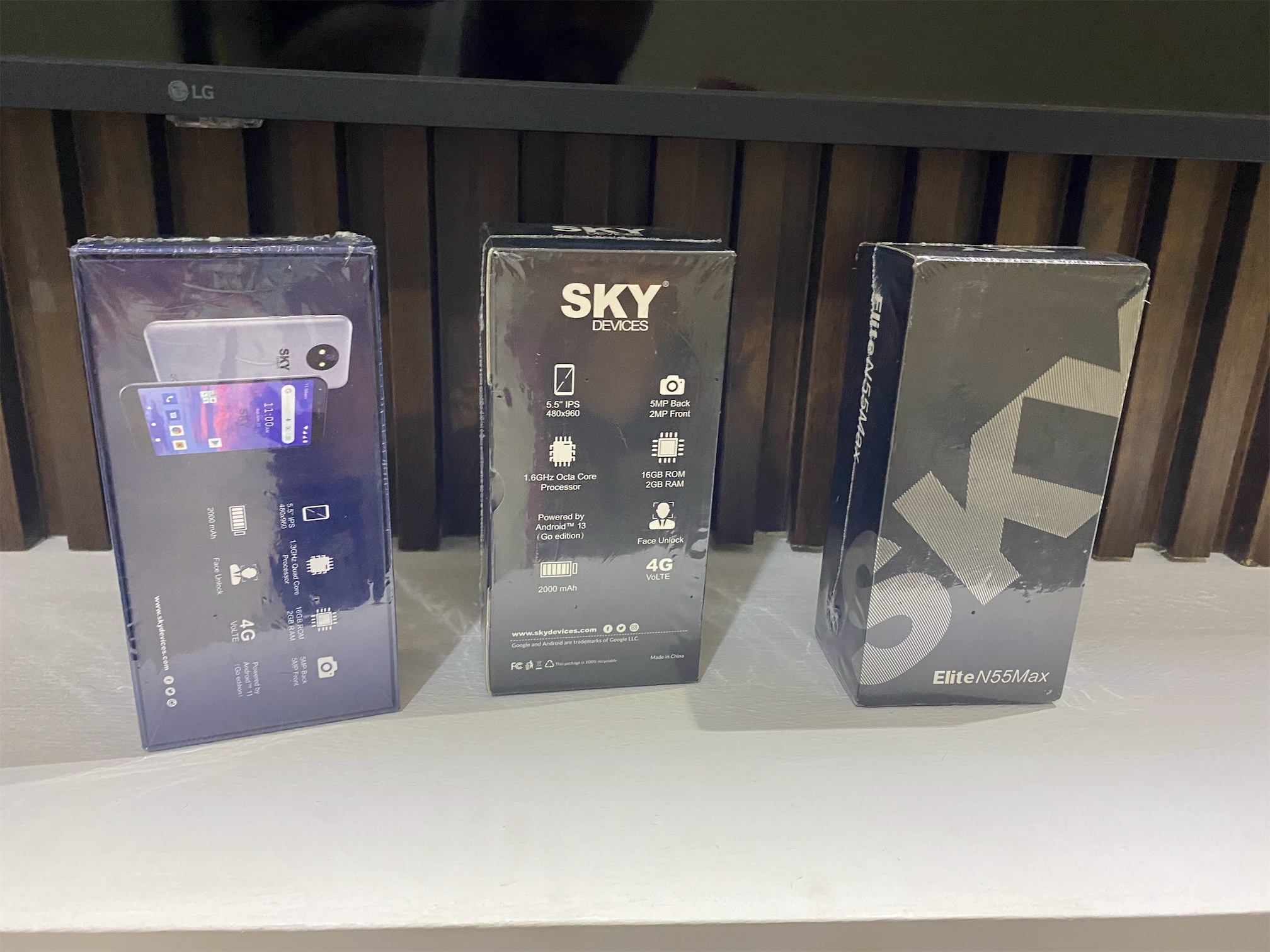 celulares y tabletas - Sky Devices Elite N55 MAX R55 2