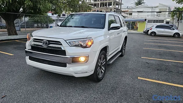 jeepetas y camionetas - Toyota 4runner 2020 límited 4x4 3