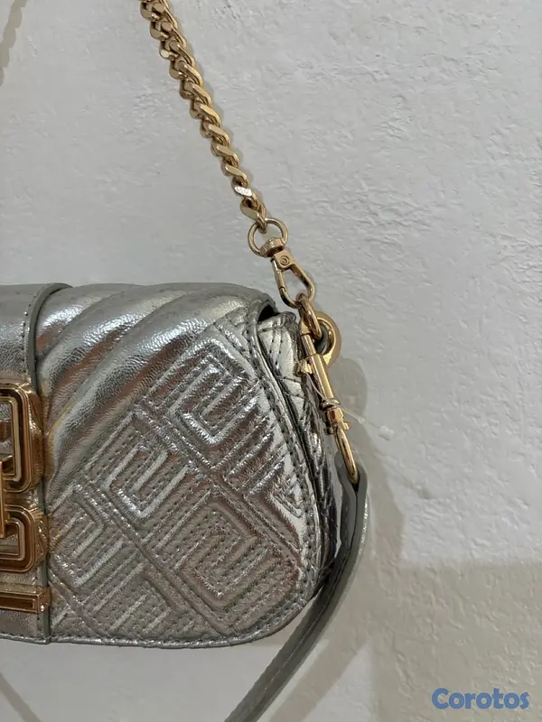 carteras y maletas - Bolso plateado súper elegante ✨🩶 6