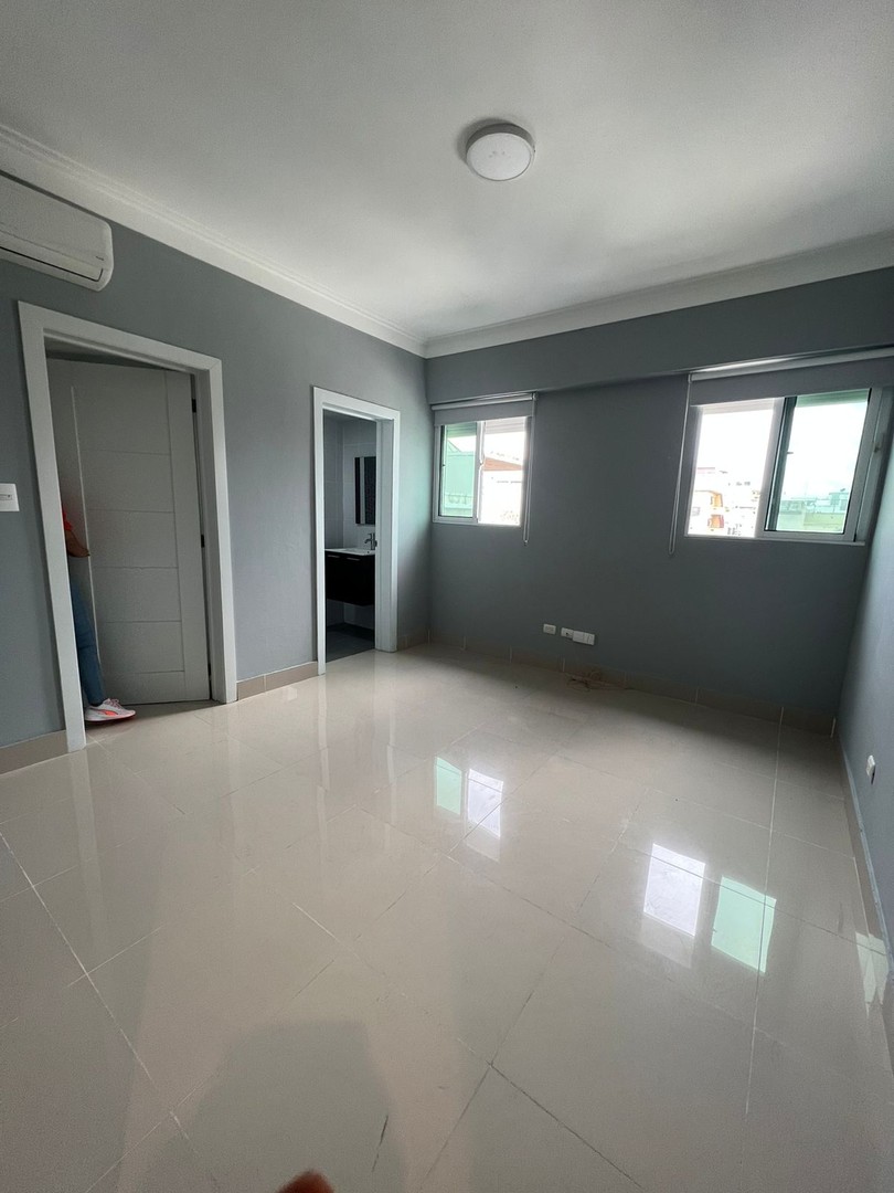 apartamentos - Se vende apartamento en Evaristo Morales 1