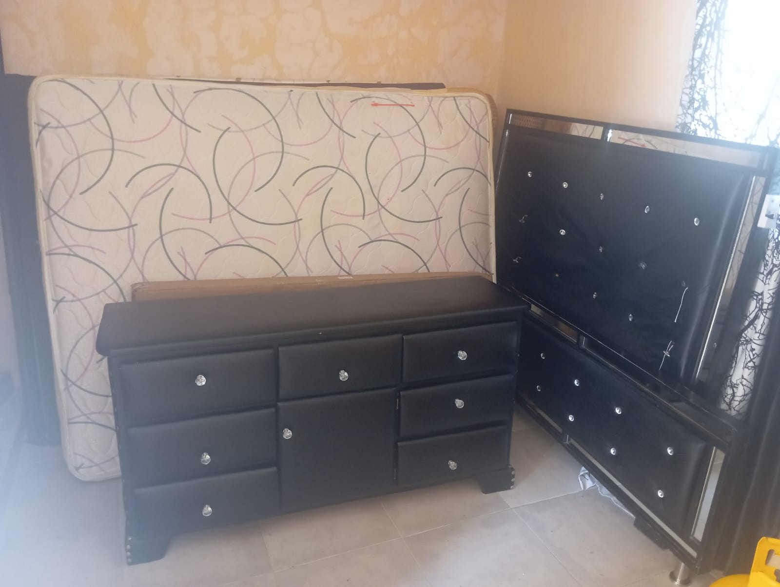 muebles y colchones - 🔥 Juego de Habitación – ¡Solo RD$10,000! 🔥 1