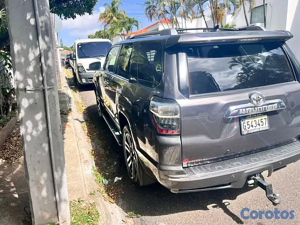 jeepetas y camionetas - Toyota 4runner limited 2015 7