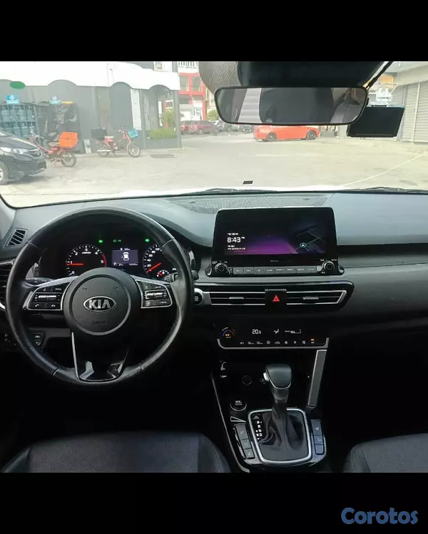 jeepetas y camionetas - KIA SELTOS 2022 BLANCO DIESEL 9