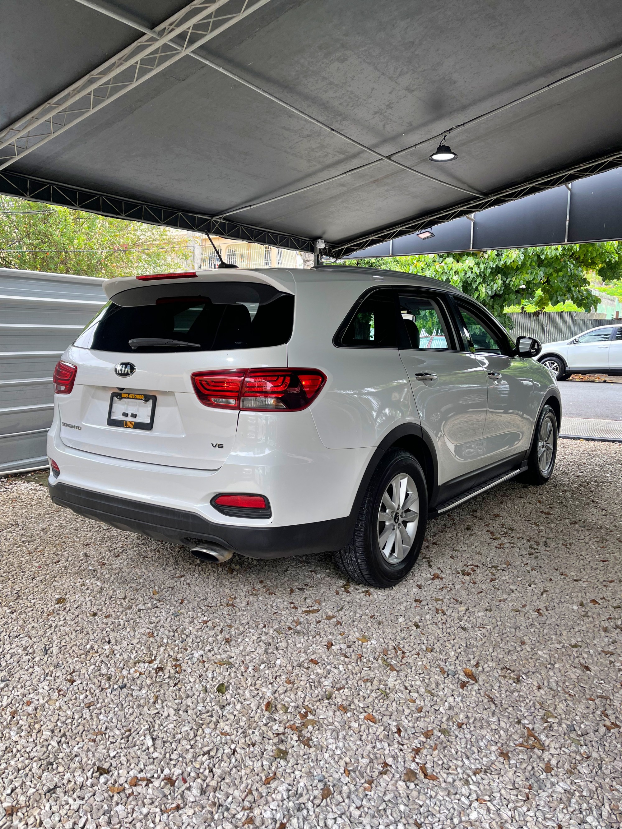 jeepetas y camionetas - KIA SORENTO LX 4WD 4