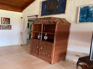 muebles y colchones - mueble bar de mimbre
