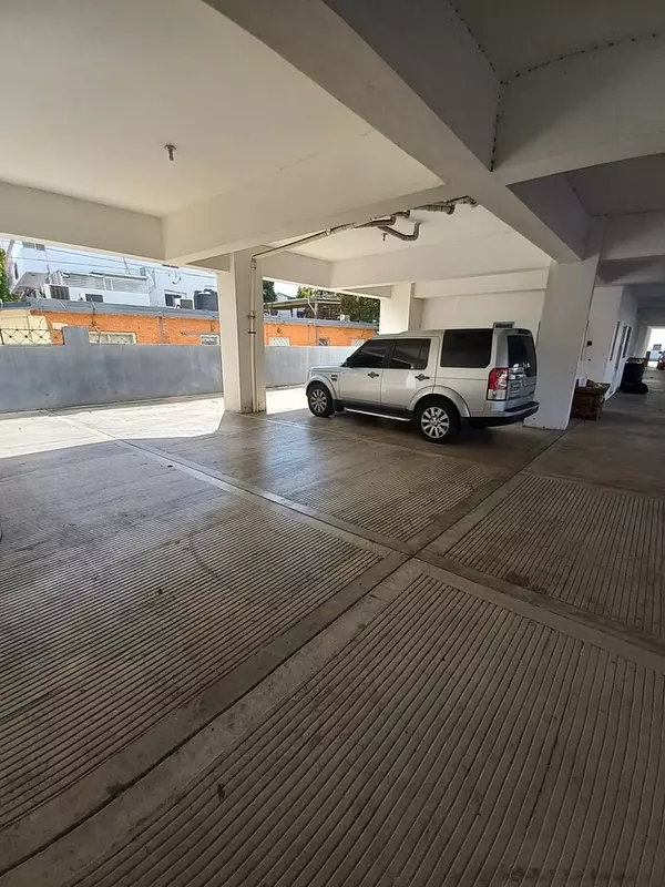 apartamentos - SIN INTERMEDIARIO RENTO EDIFICIO EN EL DISTRITO NACIONAL ESCRIBENOS PARA MAS INF 3