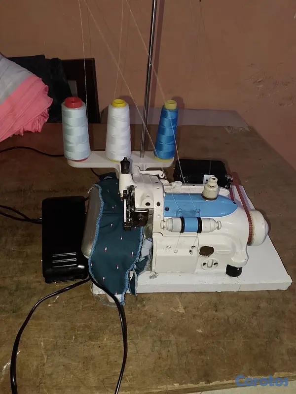 equipos profesionales - Máquina Mero Industrial de 3 hilos  3
