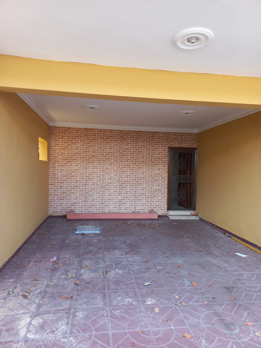 casas - Venta de hermosa casa en los corales del sur Santo Domingo este 4