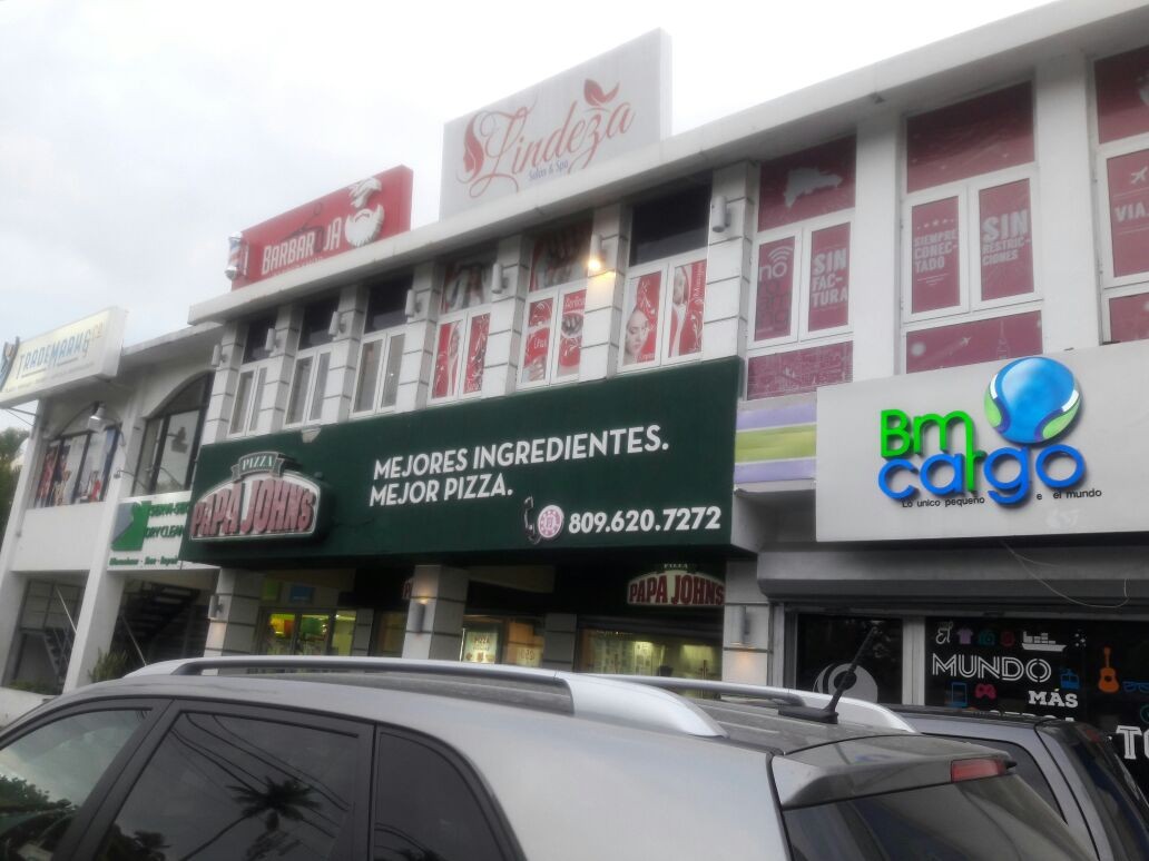 oficinas y locales comerciales - Plaza Comercial completa en Camino Chiquito, Arroyo Hondo