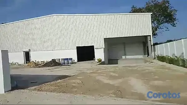 oficinas y locales comerciales - Se Alquila Nave Industrial en Ave. Circunvalacion  5