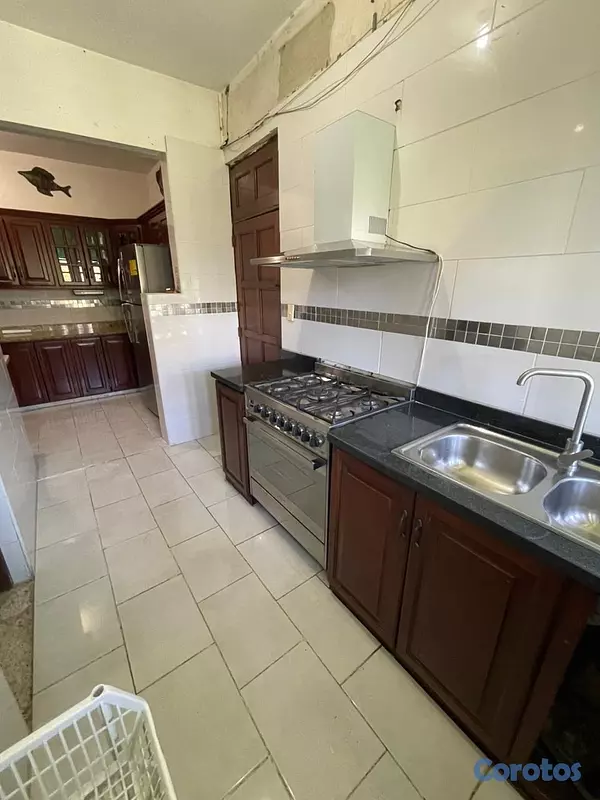 apartamentos - Vendo amplio apartamento en Condominios Bella Vista  2