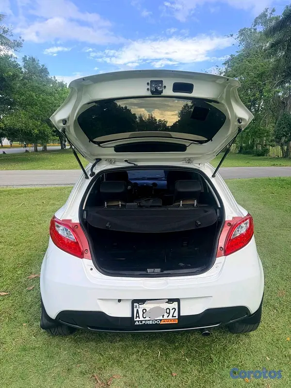 carros - mazda Demio 2014 3