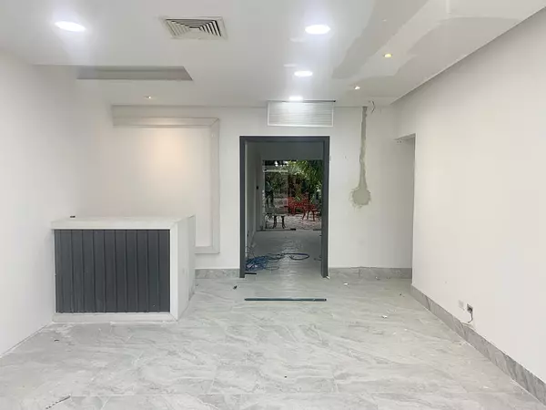oficinas y locales comerciales - Alquiler local en primer nivel  2