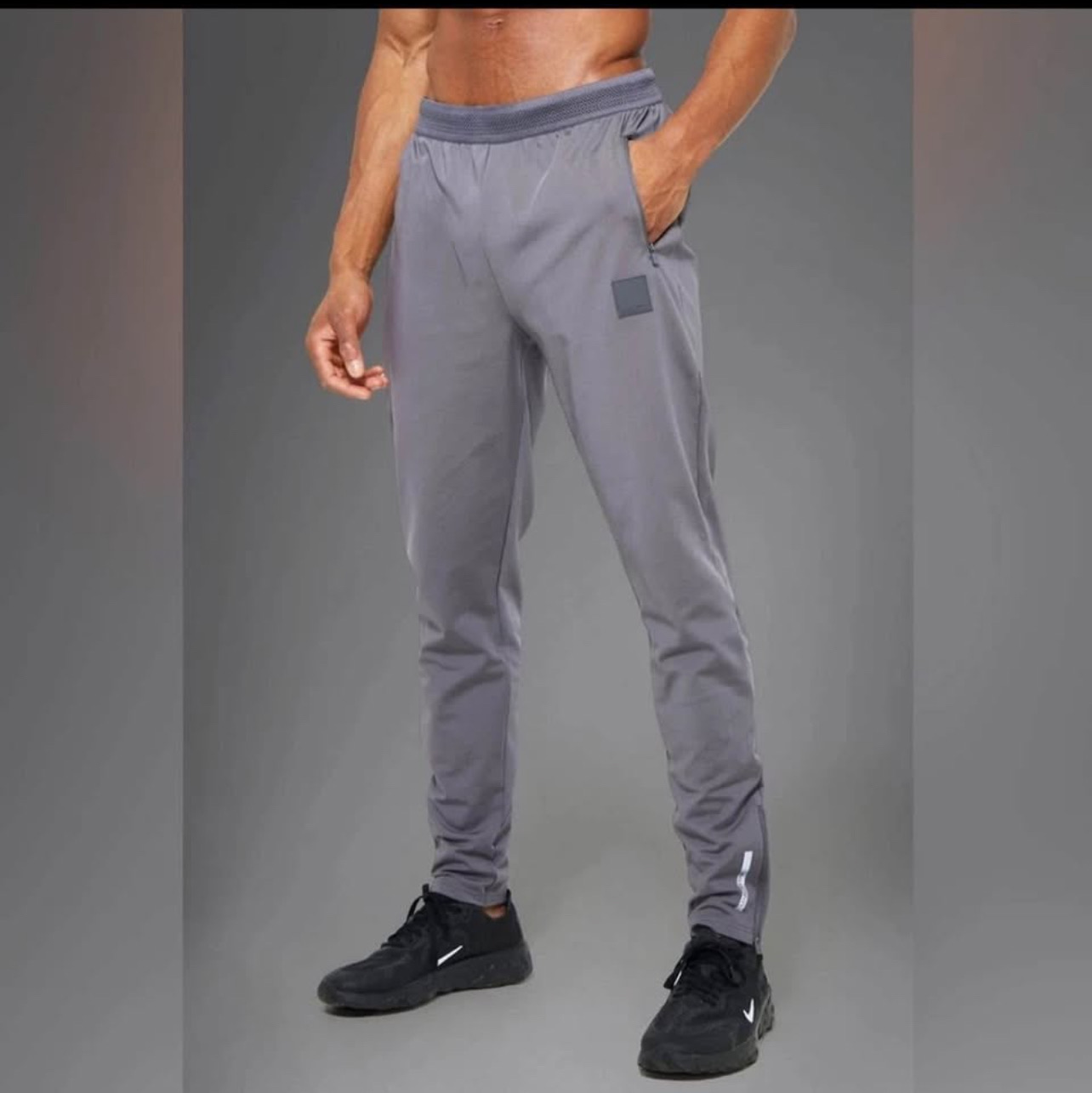 ropa para hombre - NWT Boohoo Man Active Performance Jogger Pants Grey Size S 1
