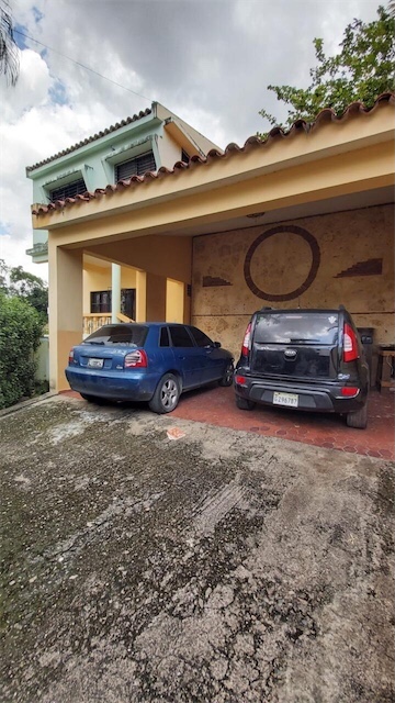 casas - Casa en venta en colinas del Seminario  3