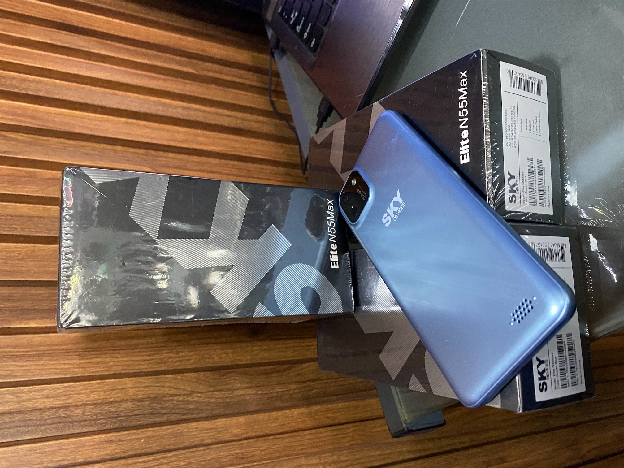celulares y tabletas - Sky Devices Elite N55 MAX R55 3