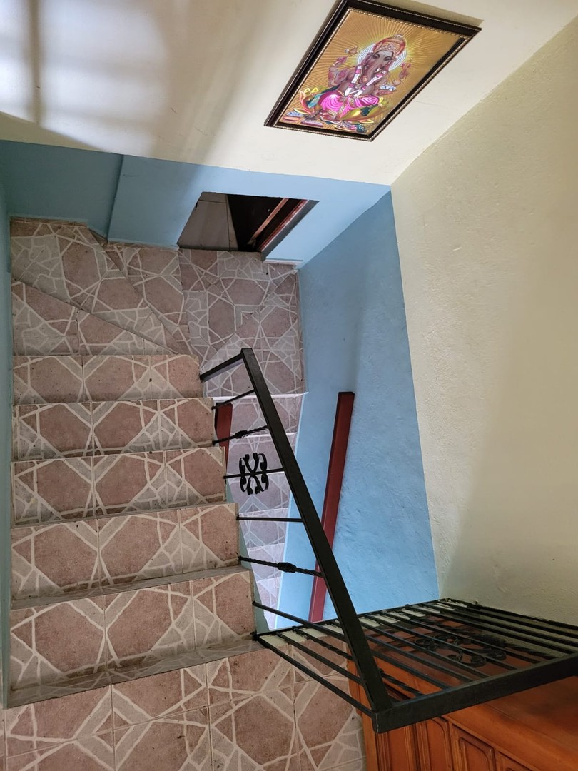 apartamentos - Venta de Apartamentos 5 habitaciones segundo y tercer nivel en zona Colonial  4