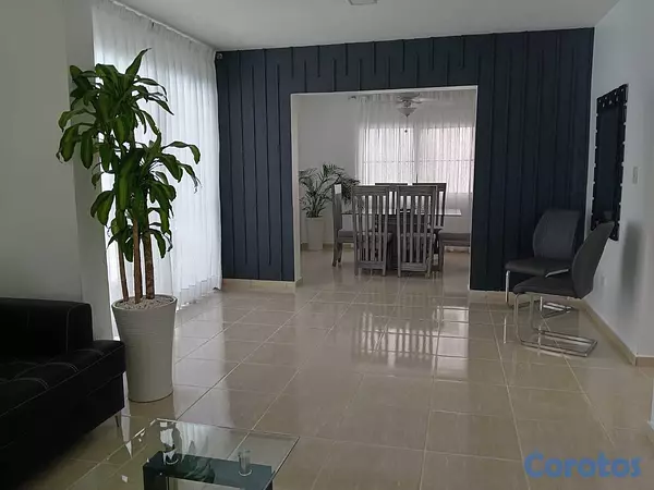 casas - Acogedora casa a dos pasos del malecón con una excelente ubicación  7