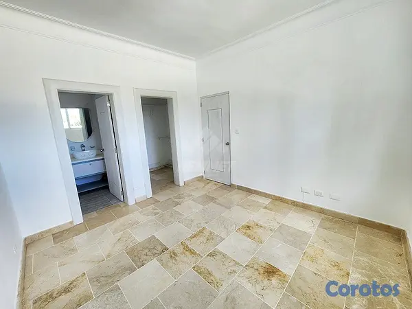 apartamentos - IMPRESIONANTE APARTAMENTO REMODELADO LA TRINITARIA 9