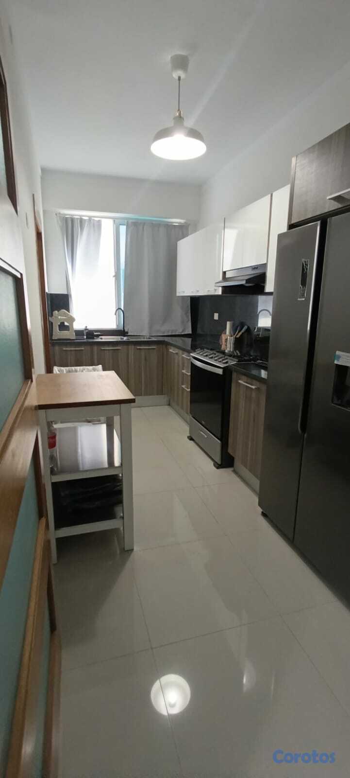 apartamentos - Renacimiento amplio apartamento bien decorado 4