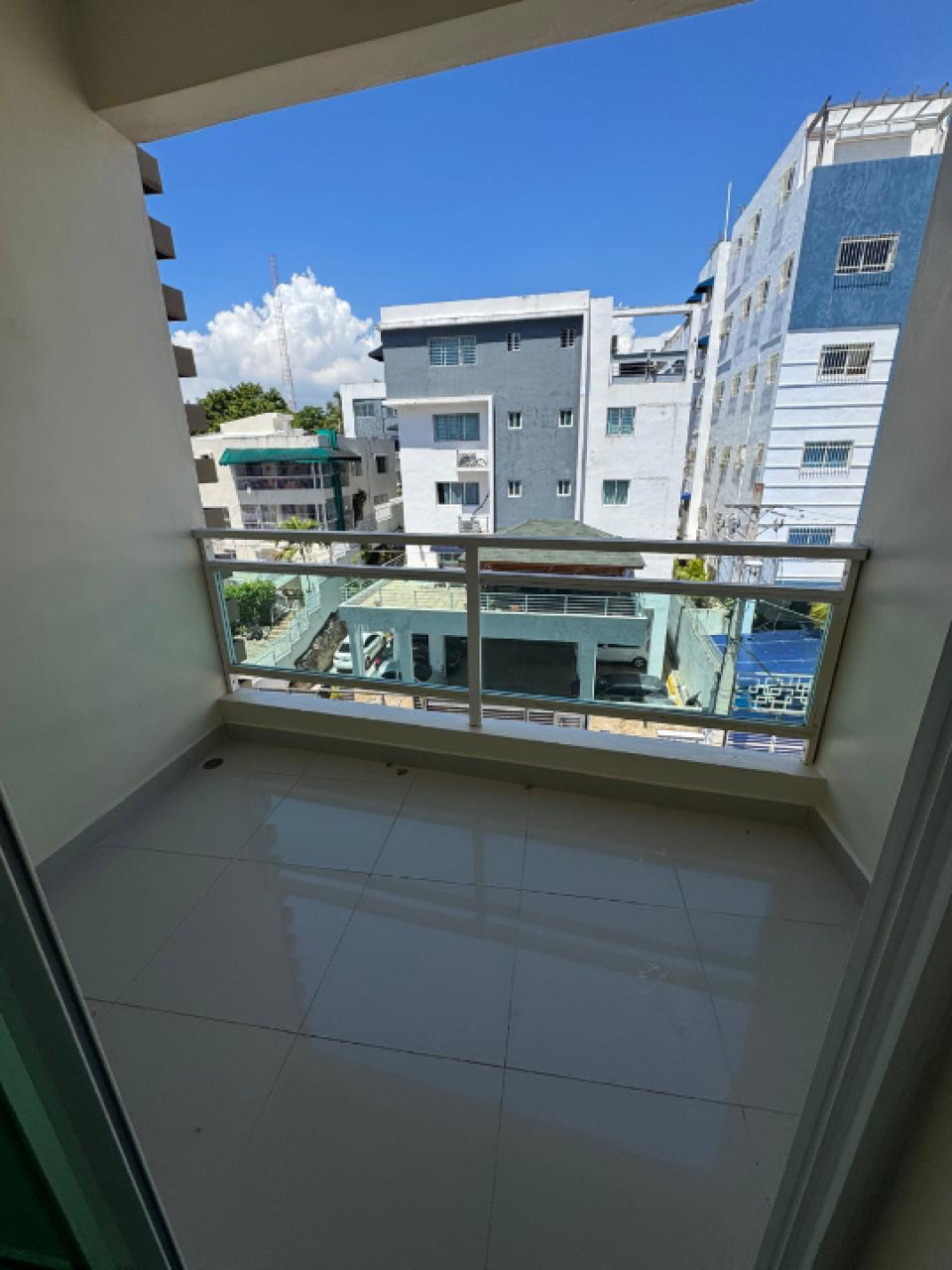 apartamentos - Apartamento en Bella Vista 3H, 2.5B, 2P, 4to N