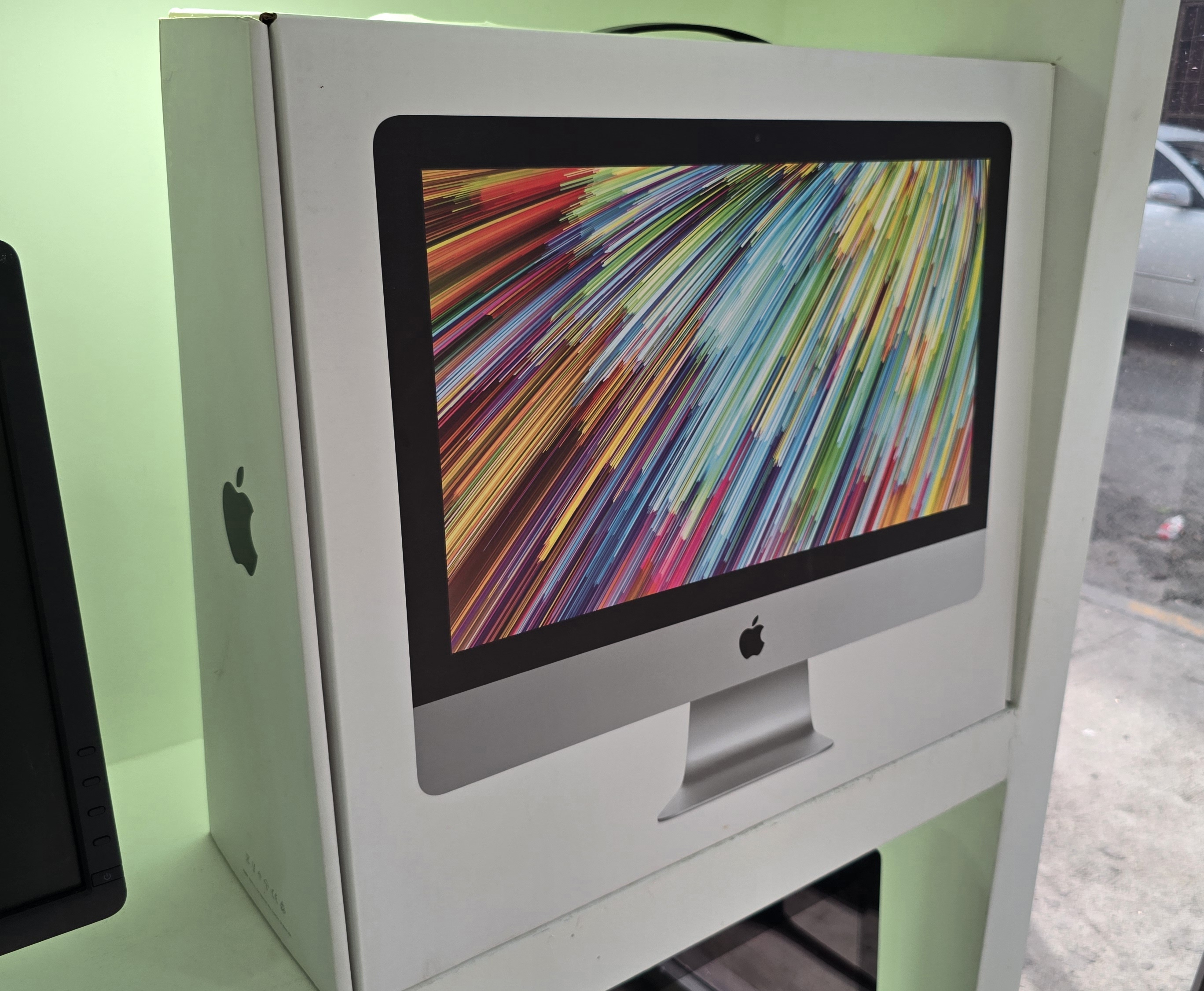 computadoras y laptops - imac Retina 4K 21.5 Pulg Core i7 3.6ghz Ram 16gb ddr4 Disco 512gb SSD año 2017 1