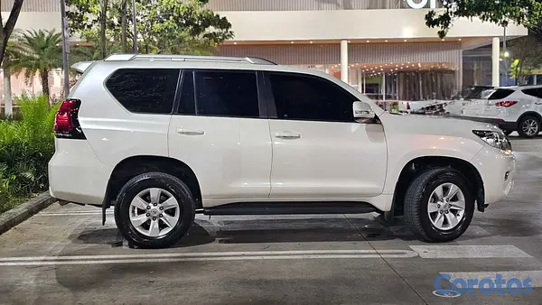 jeepetas y camionetas - Toyota Prado TXL 2019  9