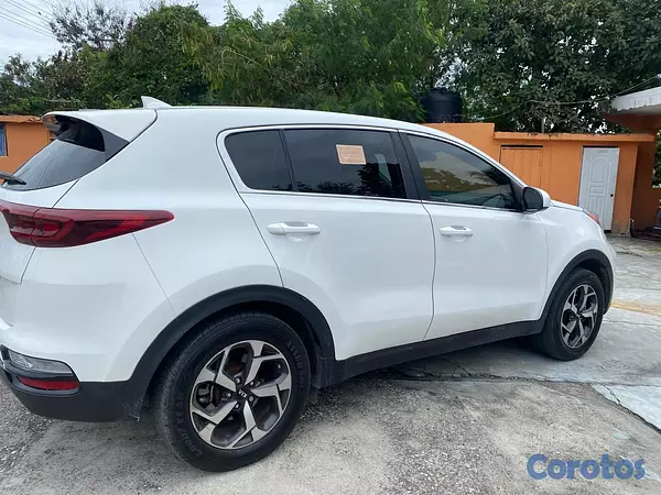 jeepetas y camionetas - Kia Sportage LX 2021 6