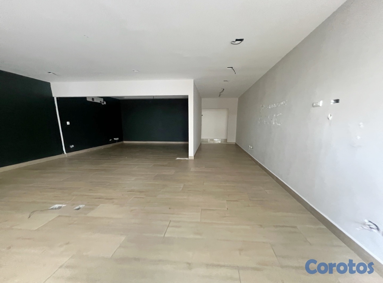 oficinas y locales comerciales - Alquiler local comercial en Bella vista  4