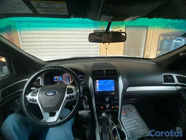 jeepetas y camionetas - RD$550,000 negociable  14