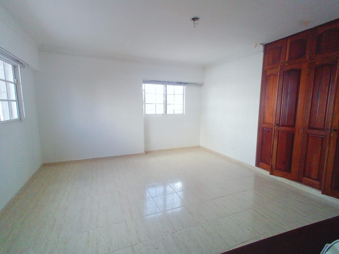 apartamentos - Se vende amplio apartamento en Evaristo Morales 7