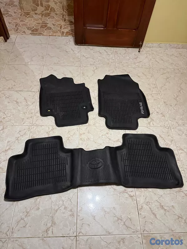 jeepetas y camionetas - Alfombra Original Toyota Rav4 2020 5